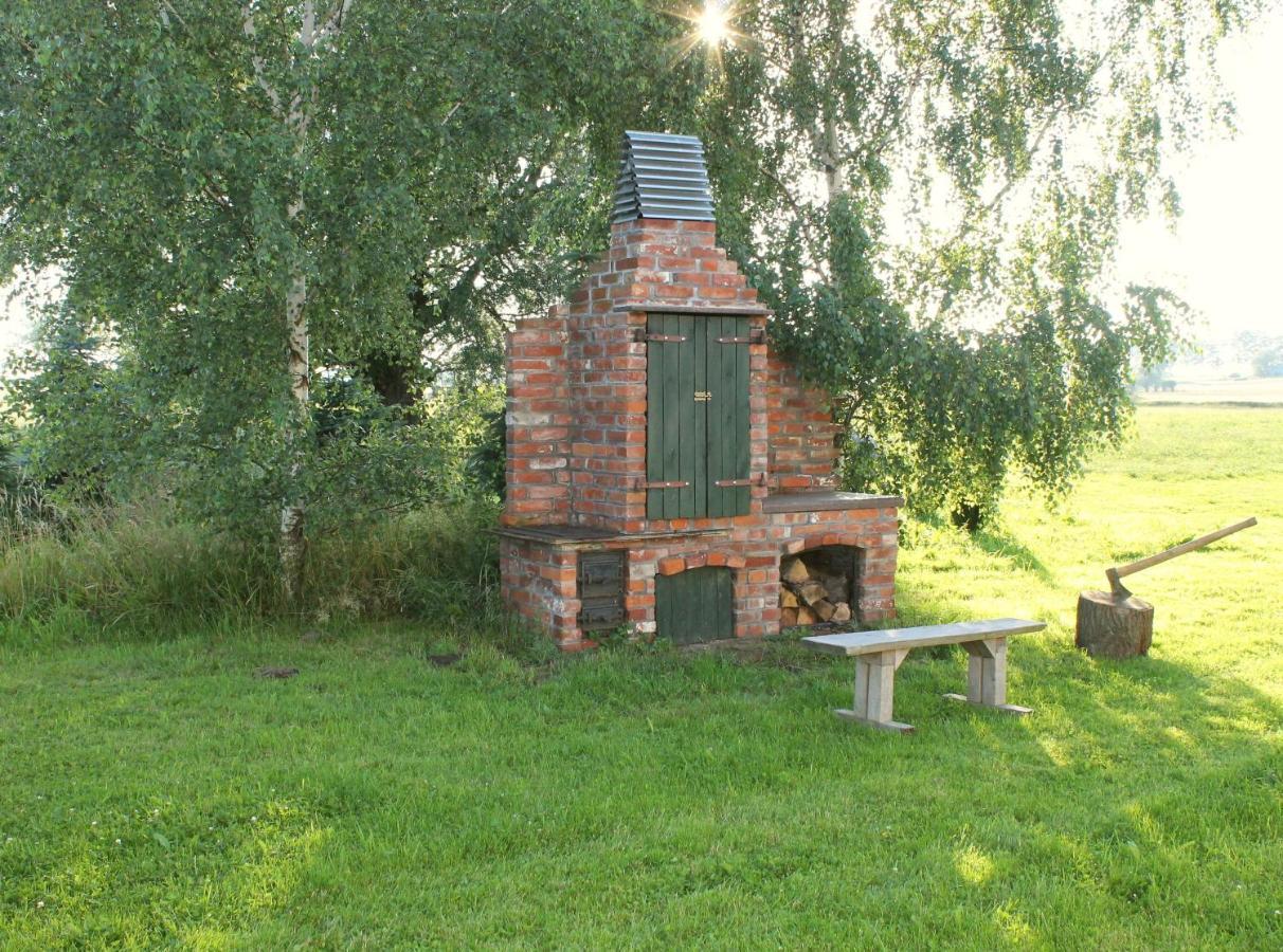 Domki Pokoje Pod Wierzba Sarbinowo Exterior foto